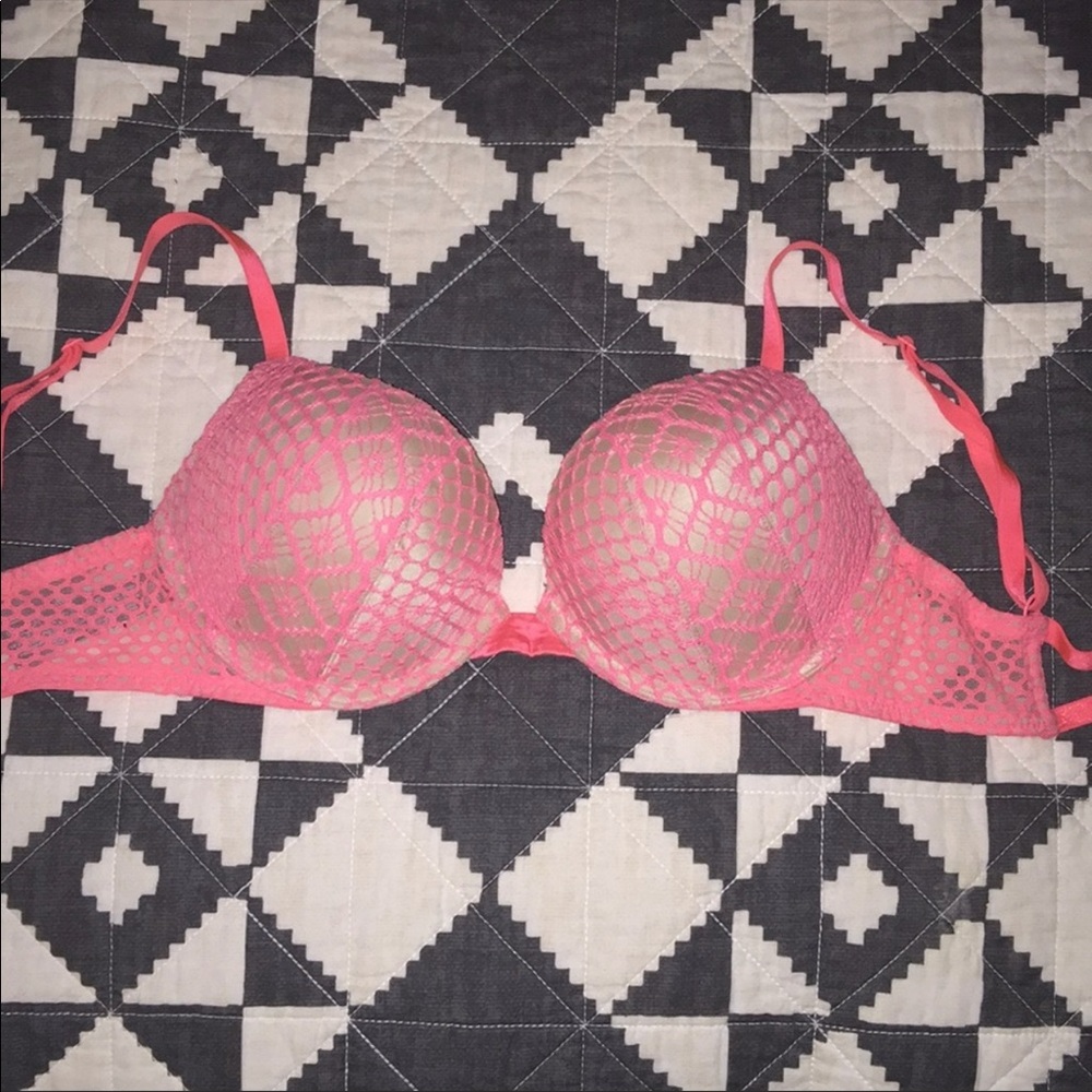Victoria secret bombshell push up bra 32c
